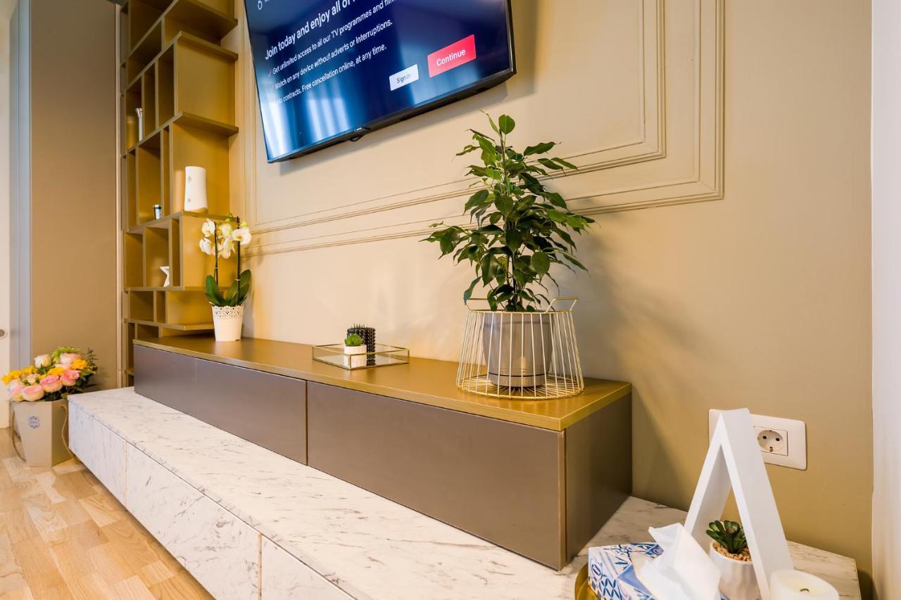 The Address Bucharest Apartment Exterior photo